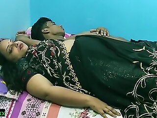 Indische heiße Stiefschwestern Mitternachtssex mit Stiefbruder