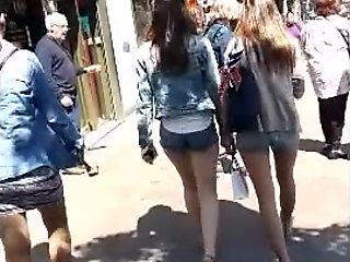 teen candid ass in tight short